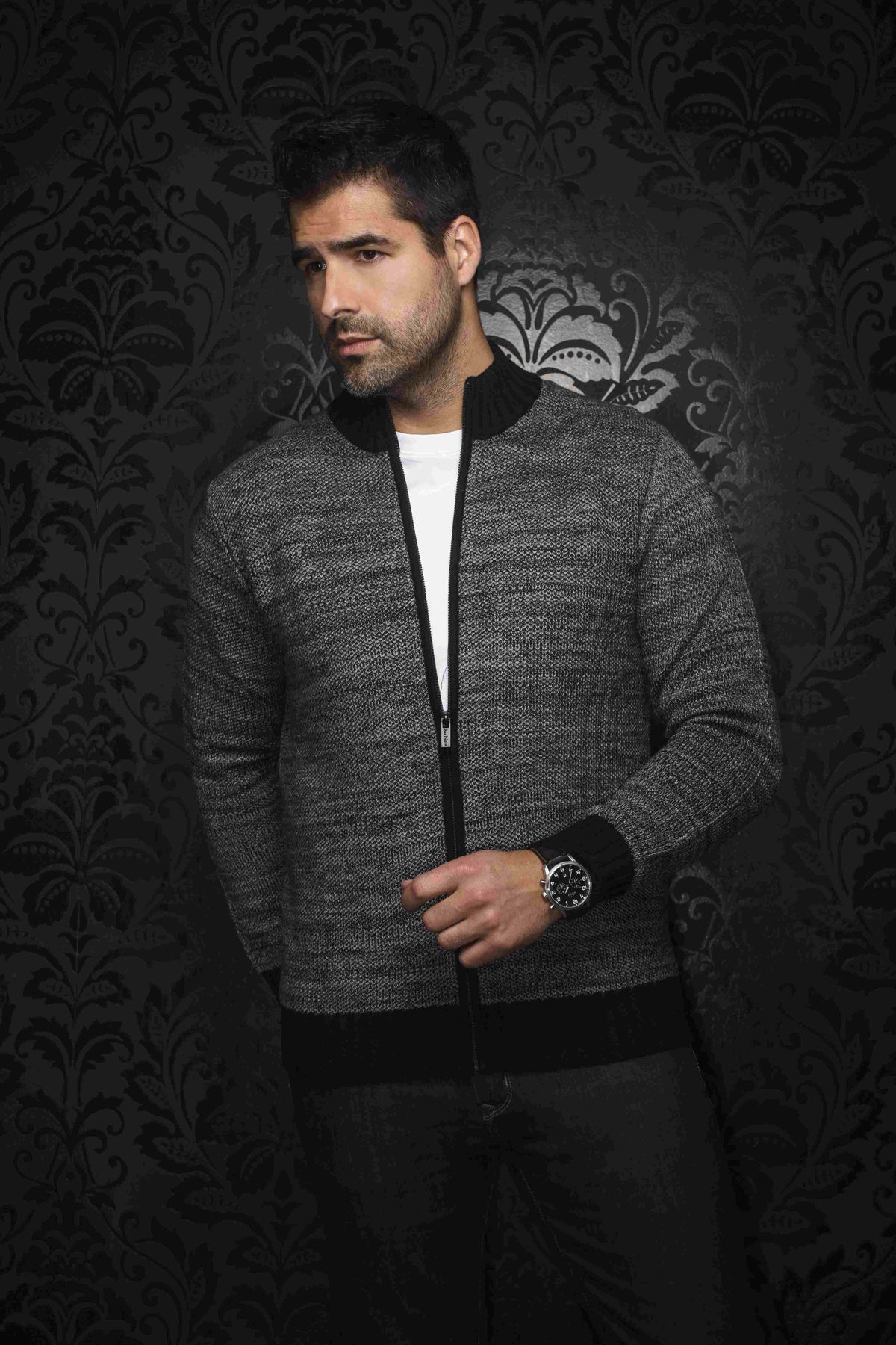 Cardigan à fermeture éclair AU NOIR (GRIS - 251986) MODÈLE: KOSKI_FZ