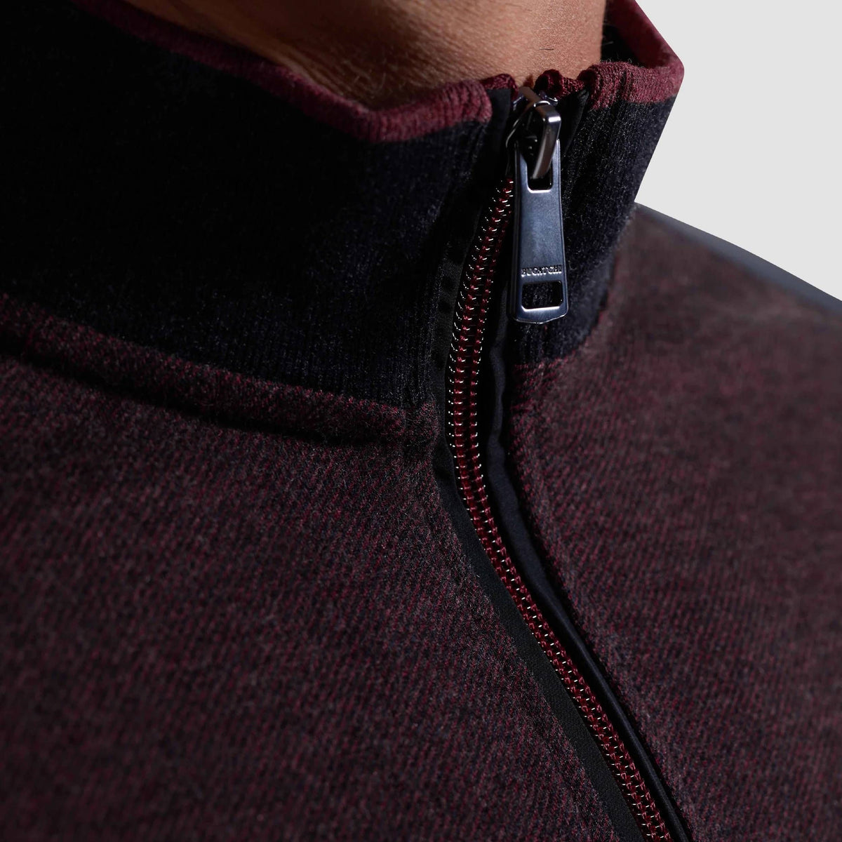 Chandail col montant à fermeture éclair BUGATCHI (BOURGOGNE - 252099) MODÈLE: HF2413K74