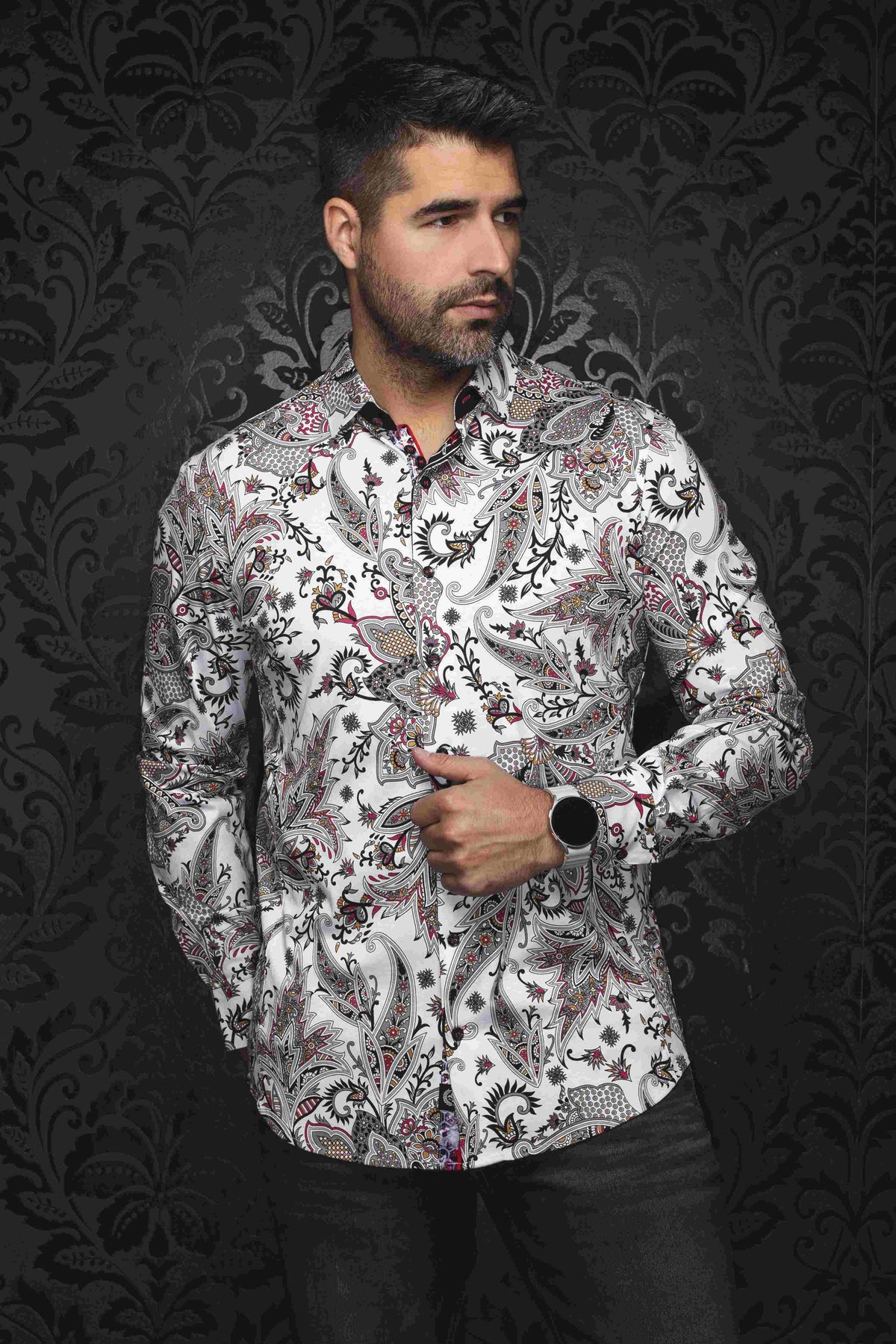 CHEMISE MANCHES LONGUES AU NOIR (WHITE/MULTI - 262490) MODÈLE: HAINAN