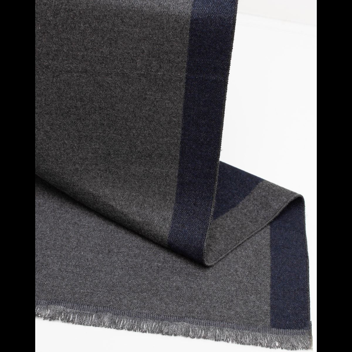 Foulard d'hiver 100% laine SERICA (MARINE - 241379) MODÈLE: SC-242013