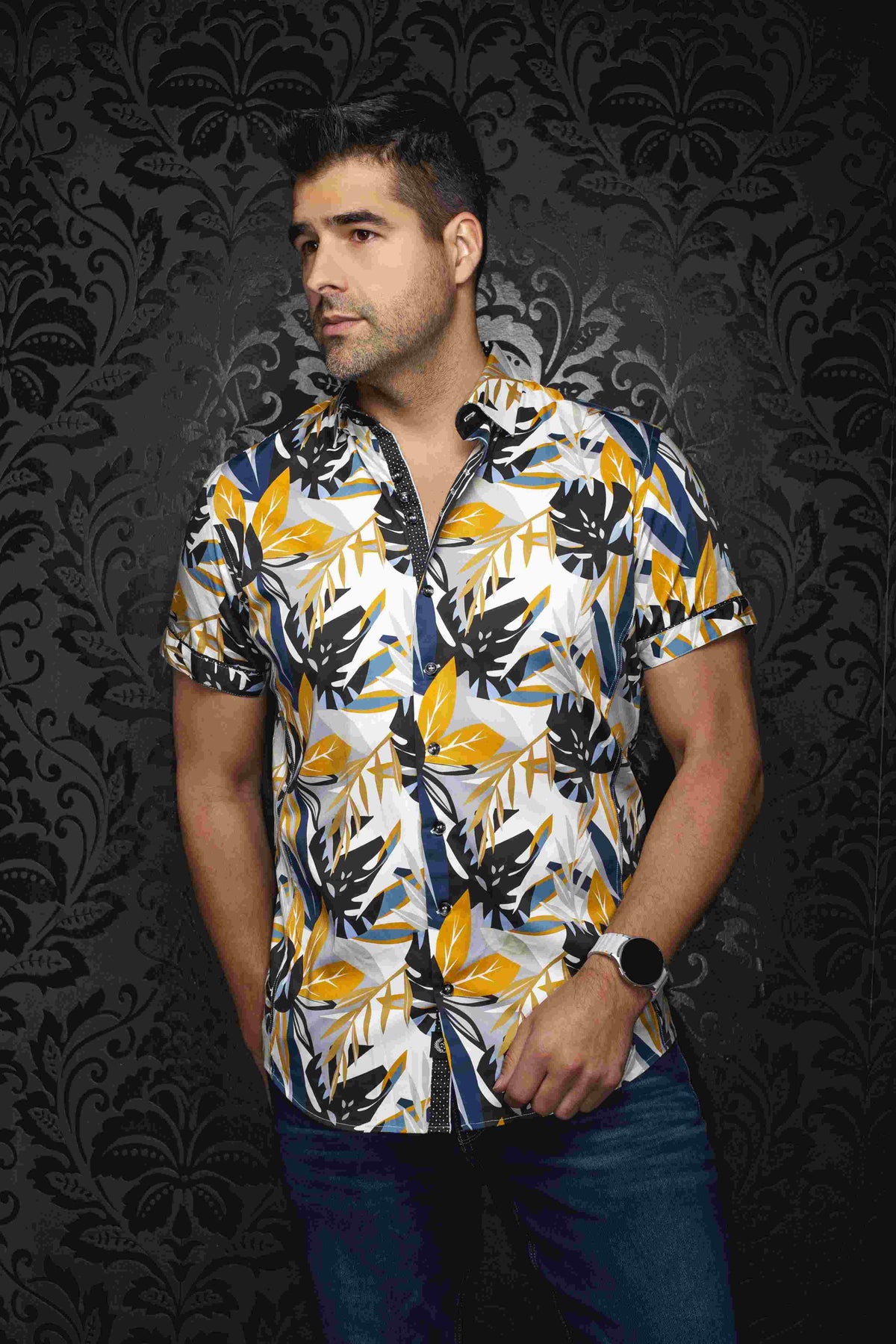 Chemise Manches Courtes AU NOIR (GOLD - 262573) MODÈLE: GREENWILD (SS)