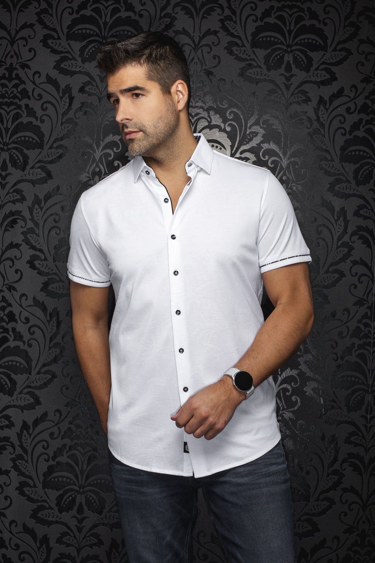 Chemise sport manches courtes AU NOIR (BLANC - 262745) MODÈLE: BRAHEA (SS)